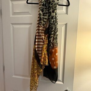 Multicolor Patterned Scarf